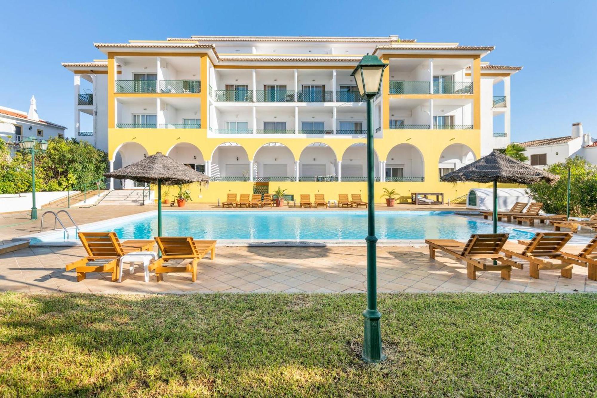 Apartamentos Turisticos Alagoa Praia Алтура Екстериор снимка